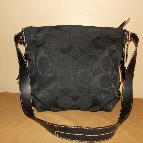 coach black signature shoulder bag
